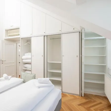 Penthouse Staatsoper Apartment Vienna Exterior photo