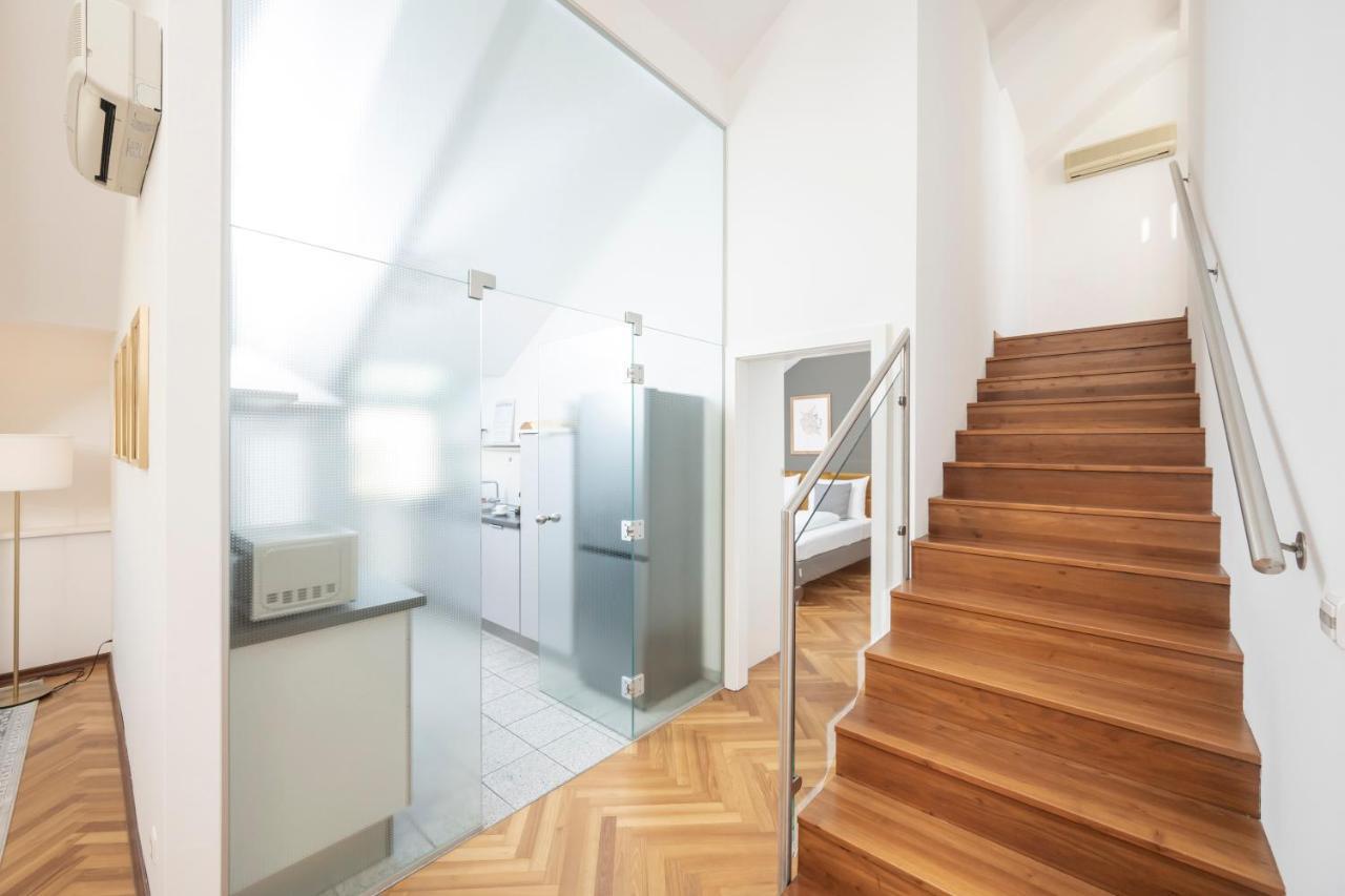 Apartment Penthouse Staatsoper