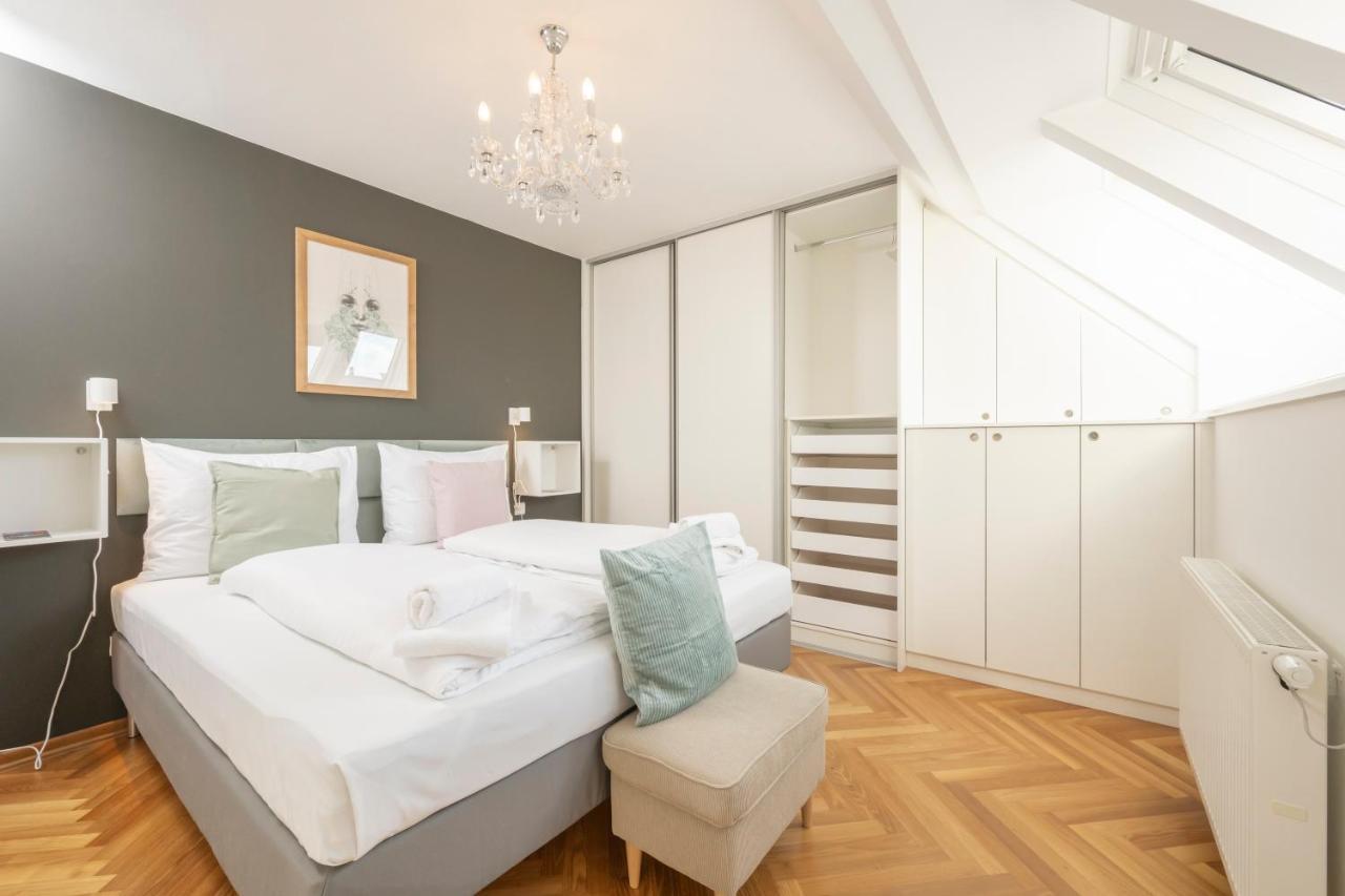 Apartment Penthouse Staatsoper Vienna